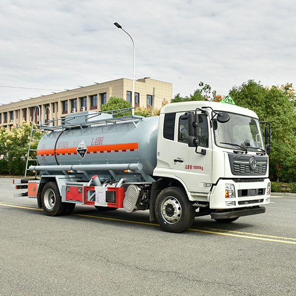 卡特利牌HTT5180GFWDF6腐蚀性物品罐式运输车（10.3方）