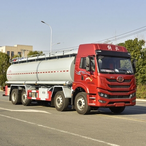 国六18吨解放8x2普通液体运输车